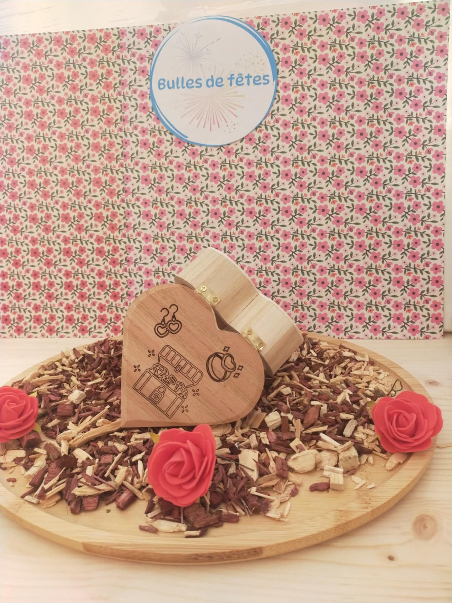 Coffret en bois forme de coeur