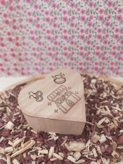 Coffret en bois forme de coeur